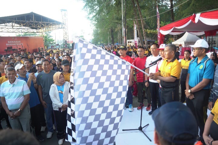 Ribuan Masyarakat Hadiri Car Free Day HUT Bhayangkara ke-79 Polda Bengkulu