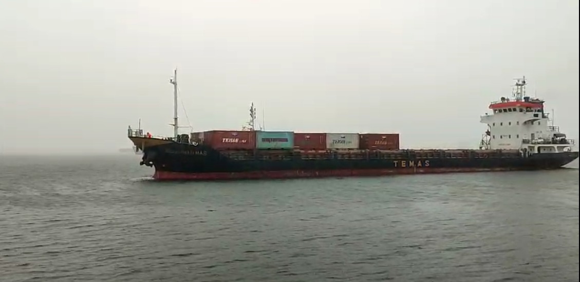 Alur Pulau Baai Berangsur Normal, Kapal Peti Kemas Mulai Bersandar