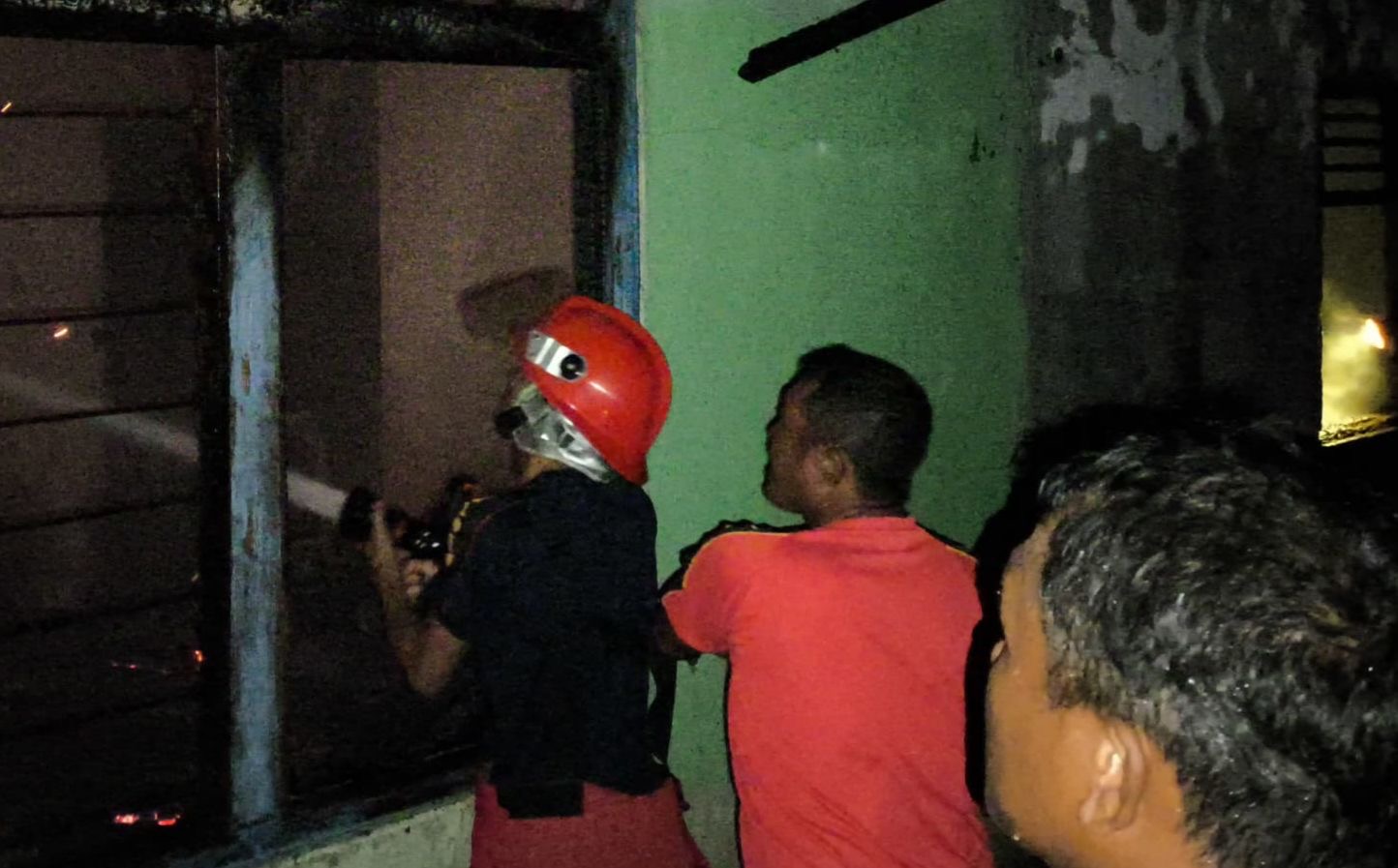 Diduga Korsleting Listrik TV, Rumah Petani di Muara Pulutan Bengkulu Selatan Ludes Terbakar 