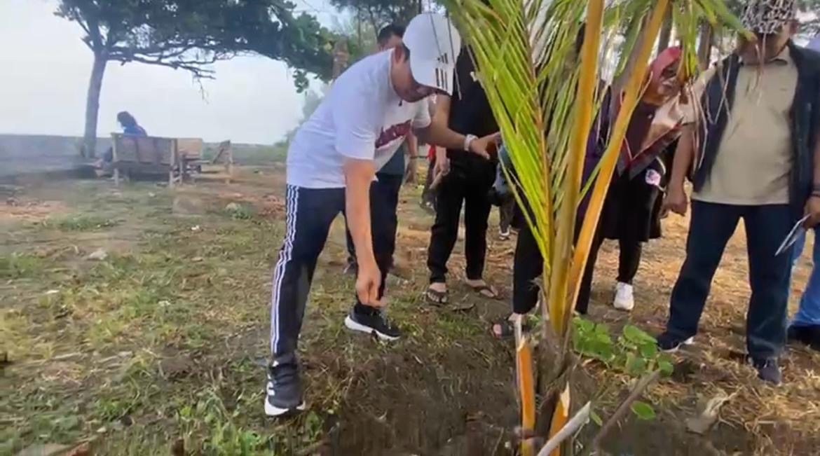 Pantai Jakat hingga Pasir Putih Kian Nyaman, Puluhan Gazebo Gratis Siap Manjakan Wisatawan