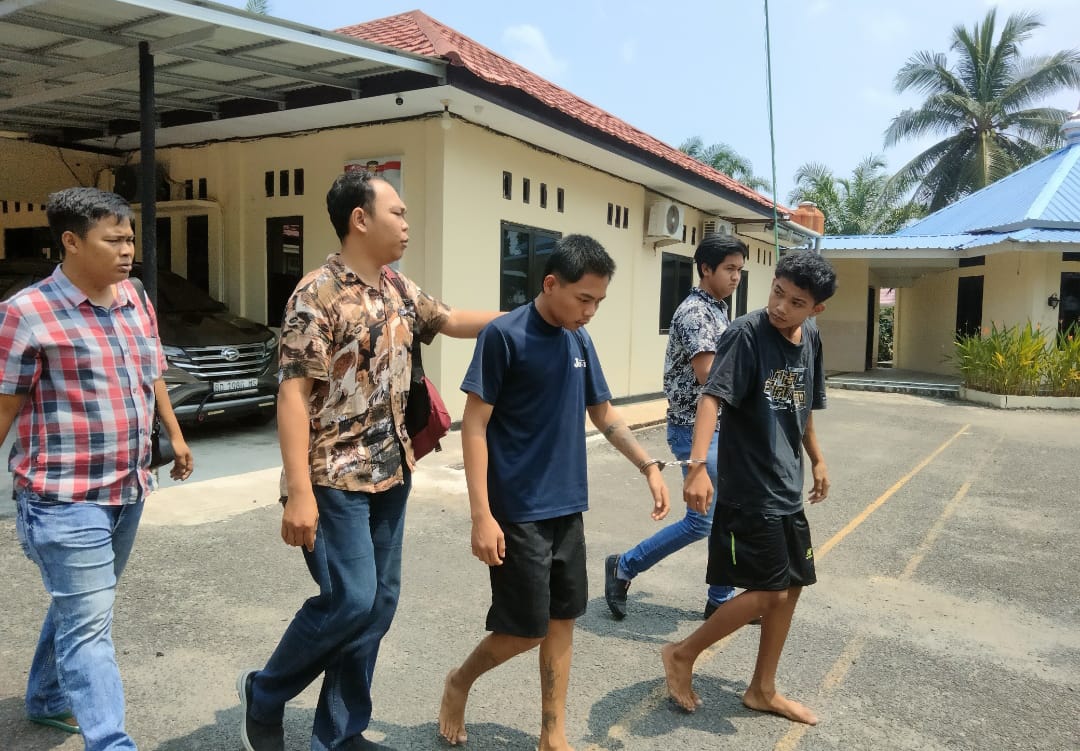 3 Pelaku Penganiayaan dan Penusukan Warga Teluk Sepang Diringkus Polisi 