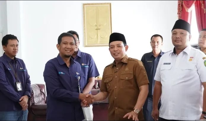 Walikota Bengkulu: PLN Akan Cabut Listrik dari Bangunan Liar di Pantai Panjang