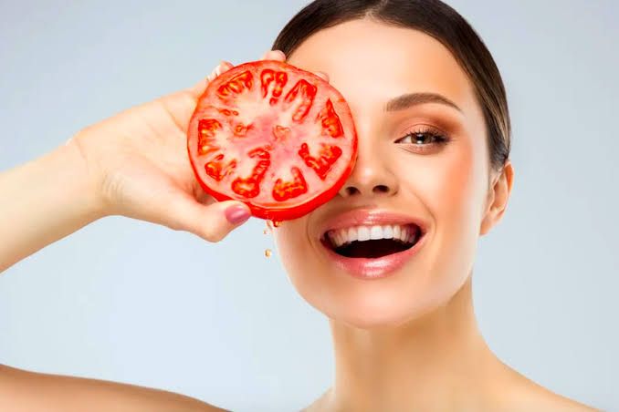 5 Cara Menghilangkan Jerawat dengan Tomat, Wajah Mulus dalam Waktu 3 Hari, Coba Deh 