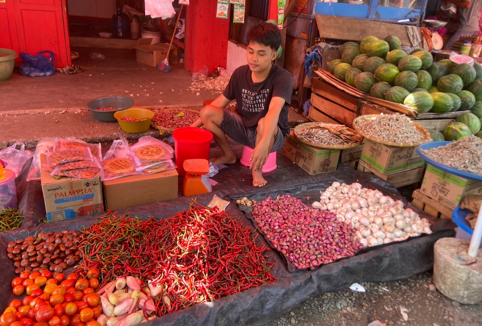 Efek Program MBG, Harga Ayam Potong di Pasar Ampera Manna Melonjak Jadi Rp45 Ribu per Kg