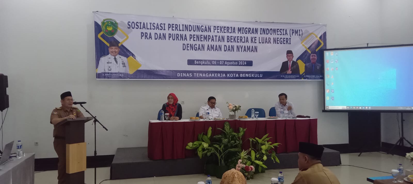 Sosialisasikan Perlindungan Pekerja Migran, Pj Walikota Bengkulu Sebut PMI Pahlawan Devisa