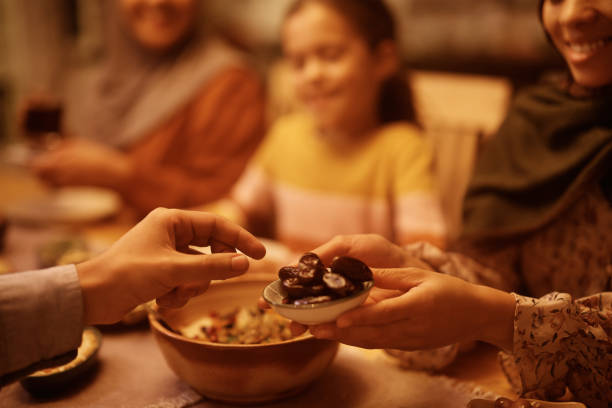 Sehat dan Lezat, Makanan Ini Wajib Tersaji di Meja Makan Saat Berbuka Puasa