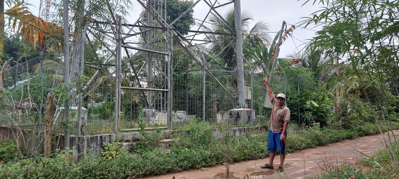 Terbengkalai 5 Tahun, Tower Ancam Keselamatan Warga