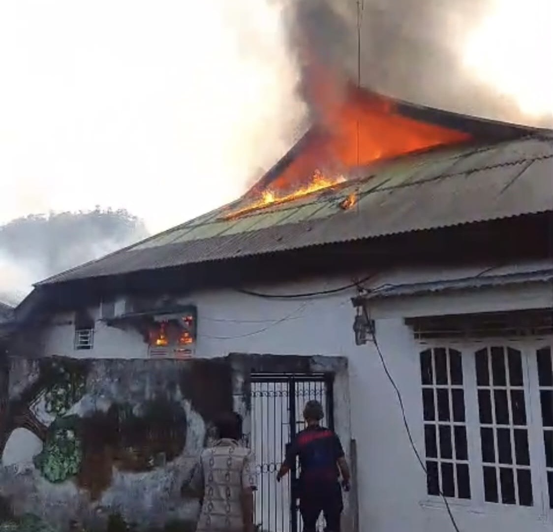 Rumah ASN Disperindag Bengkulu di Nusa Indah Terbakar, Balita 3 Tahun Berhasil Diselamatkan Tetangga