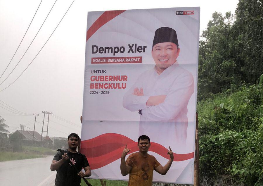 Dukung Dempo Maju Pilgub Jalur Independen, Relawan Sebarkan Spanduk Bertuliskan Koalisi Bersama Rakyat 