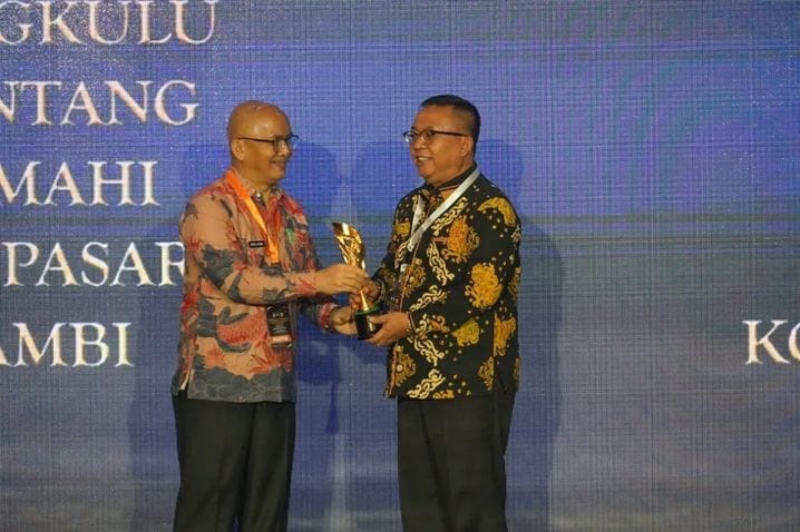 Kota Bengkulu Raih Penghargaan IGA 2024 sebagai Kota Sangat Inovatif