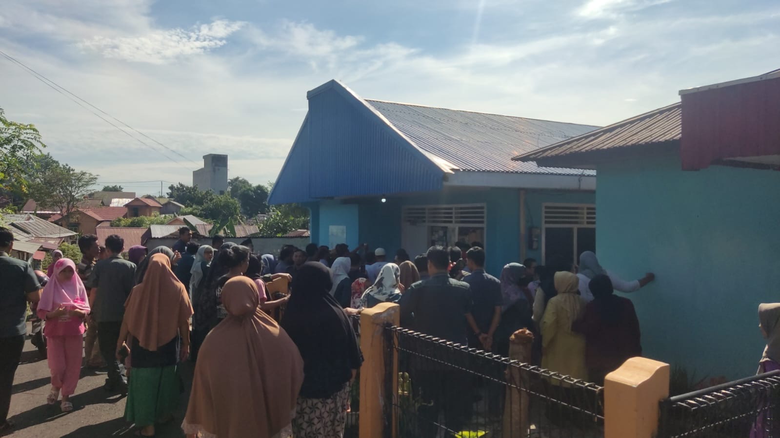Hebohkan Warga, Honorer Kota Bengkulu Ditemukan Meninggal Tergantung di Ventilasi Rumah