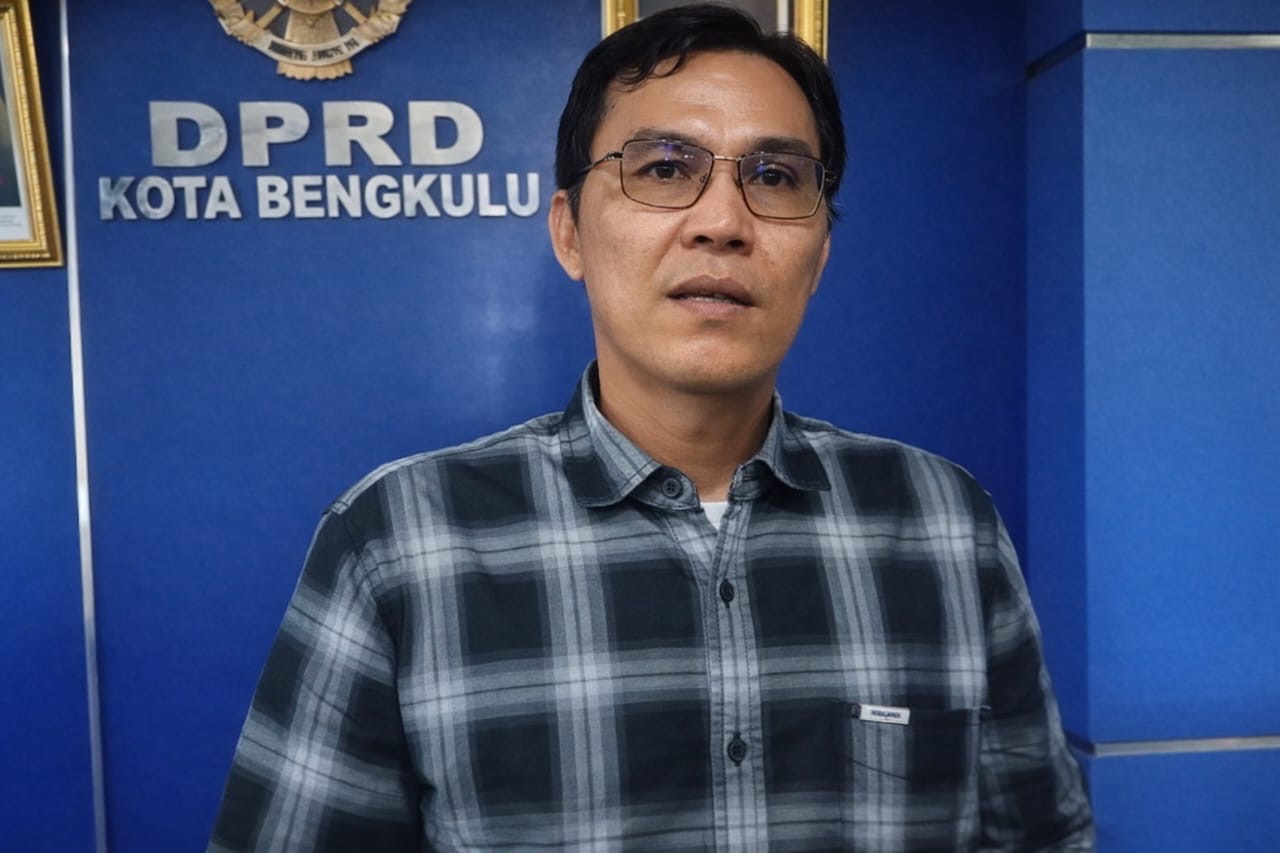 Soroti Penataan Pantai Panjang, Komisi II DPRD Desak Pemkot Bengkulu Legalkan Status Hukum Pedagang