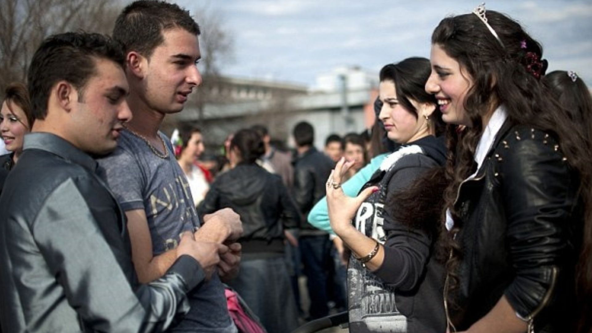 Tradisi Kontroversial di Bulgaria: Pasar Jodoh yang Mematok Harga Calon Istri