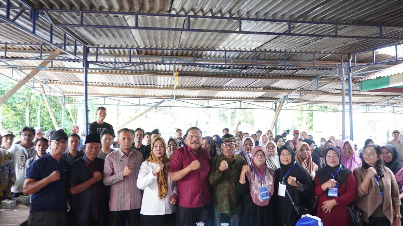 BGN dan Anggota DPR RI Eko Kurnia Ningsih Sosialisasi MBG di Desa Sumberejo Bengkulu 