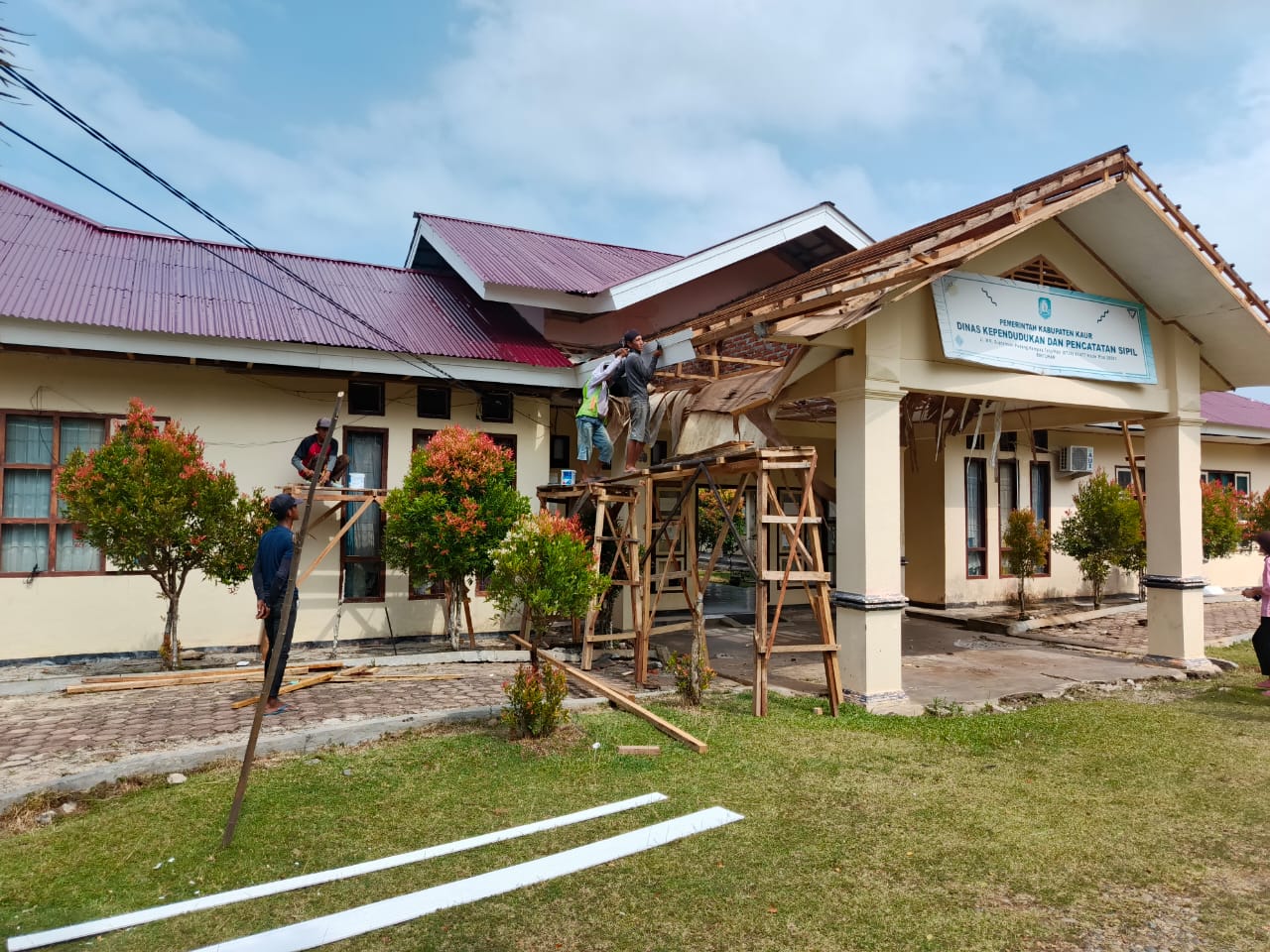 Telan Anggaran Rp177 Juta, Progres Rehab Kantor Disdukcapil Hampir Rampung