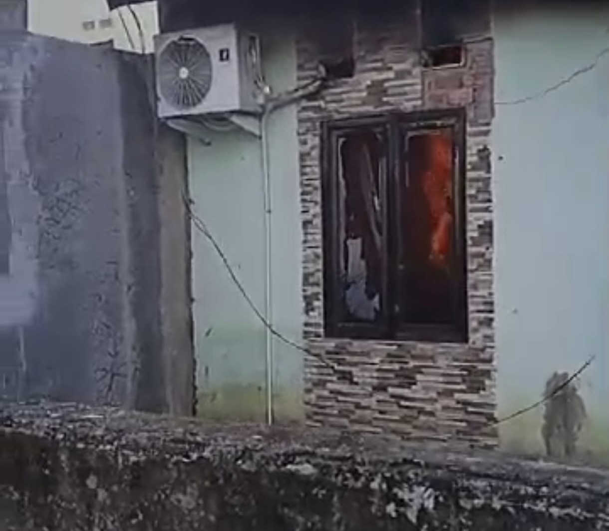 Kebakaran Rumah di Kota Bengkulu, Pemilik Selamat Loncat dari Jendela