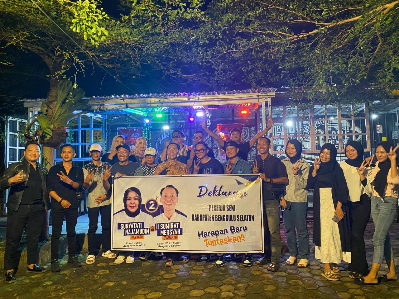 Pekerja Seni Bengkulu Selatan Deklarasi Dukung Suryatati-Ii Sumirat 