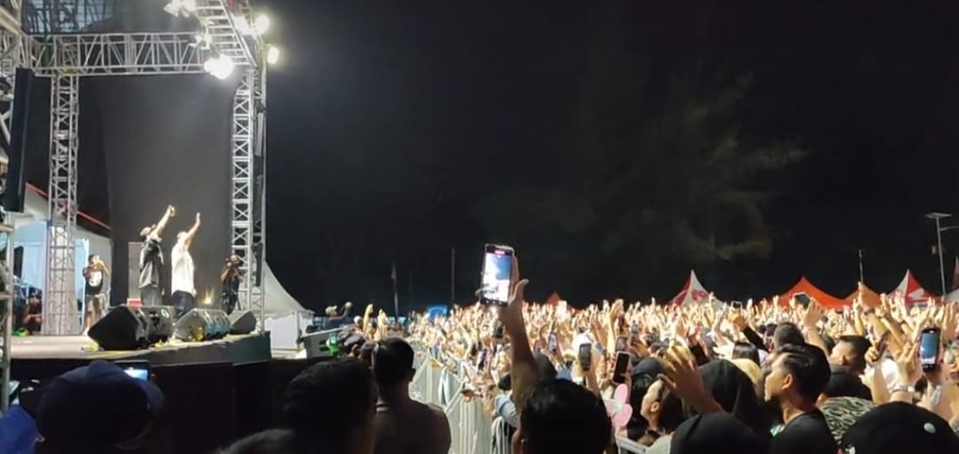 Dihadiri Ribuan Penonton, Konser NDX AKA di Kota Bengkulu Berlangsung Meriah