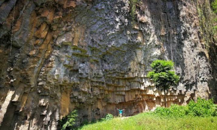 Batu Dinding Kilo Tiga Amurang, Wisata Ekstrem di Sulawesi Utara, Surganya Pecinta Panjat Tebing