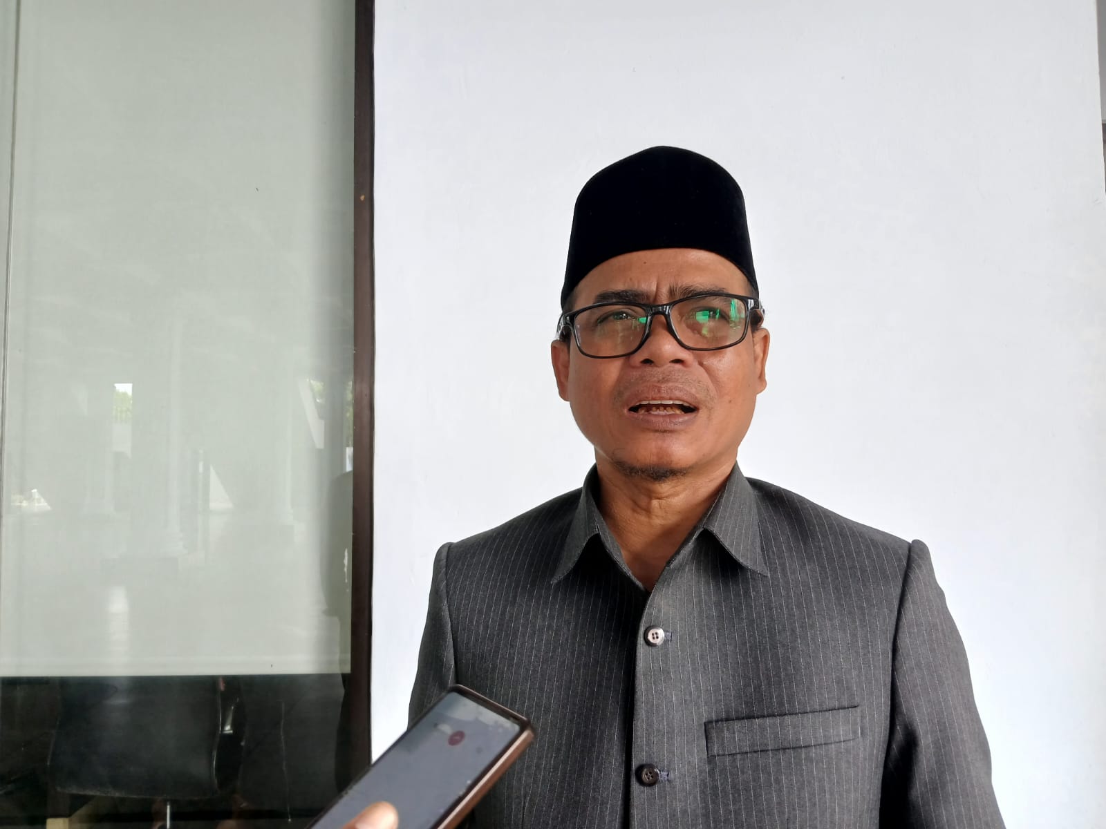 Teuku Zulkarnain: Hentikan Permainan APBD, Gubernur Terpilih Fokus Bantu Rakyat