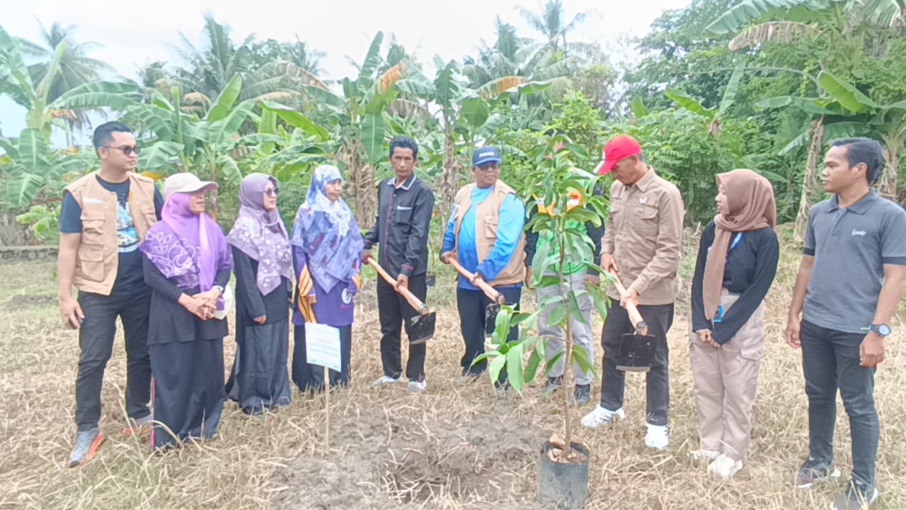 Yakesma Bersama Pelindo dan DLHK Provinsi Bengkulu Gelar Penanaman Pohon untuk Hijaukan Bumi