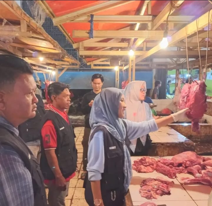 DKPP Pastikan Daging yang Dijual di Pasar Kota Bengkulu Aman Dikonsumsi