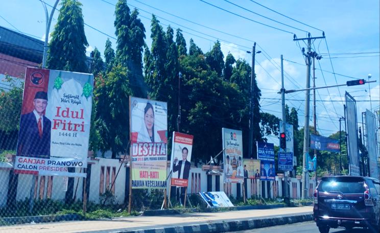 Selain Ganggu Keindahan Kota Bengkulu, Baliho Bacaleg yang Terpasang Belum Masuk Waktu Kampanye