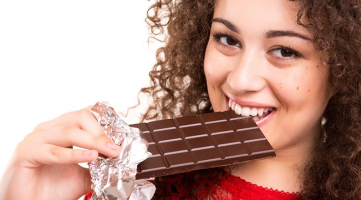 6 Rekomendasi Makanan yang Bikin Awet Muda, Salah Satunya Dark Chocolate 