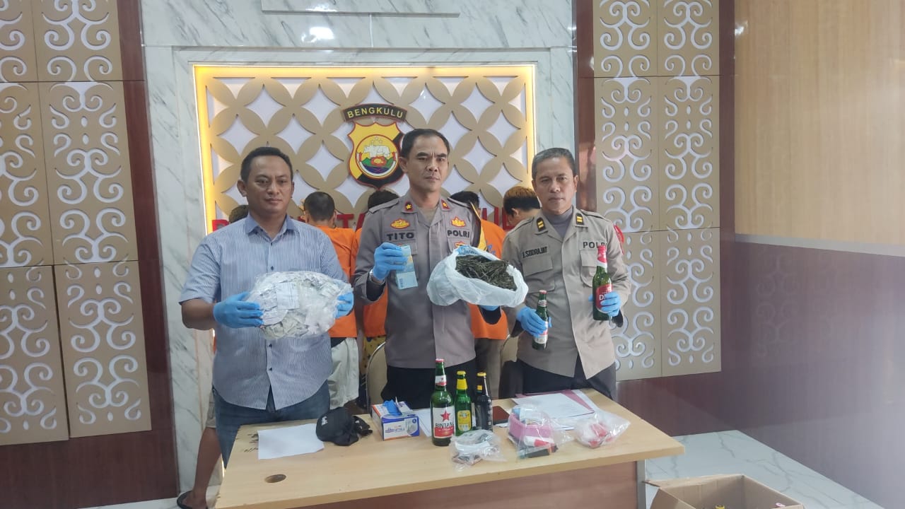 Polisi Temukan Ganja Hampir Satu Kilogram di Rumah Warga Kota Bengkulu