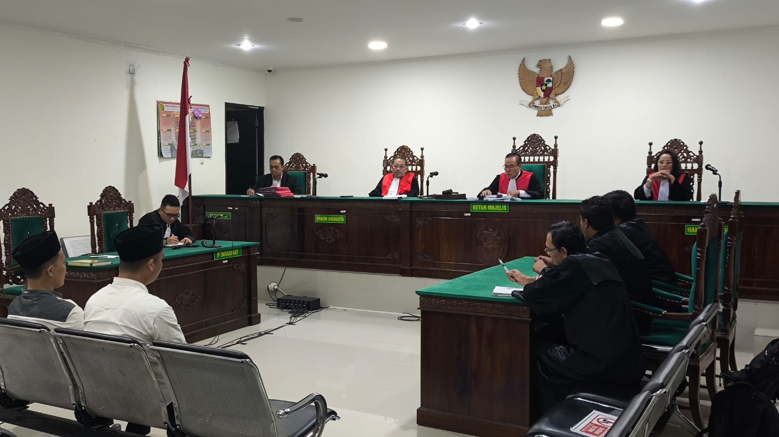 Korupsi untuk Judi Online, Kades dan Kaur Desa Gunung Kaya Divonis 26 Bulan Penjara