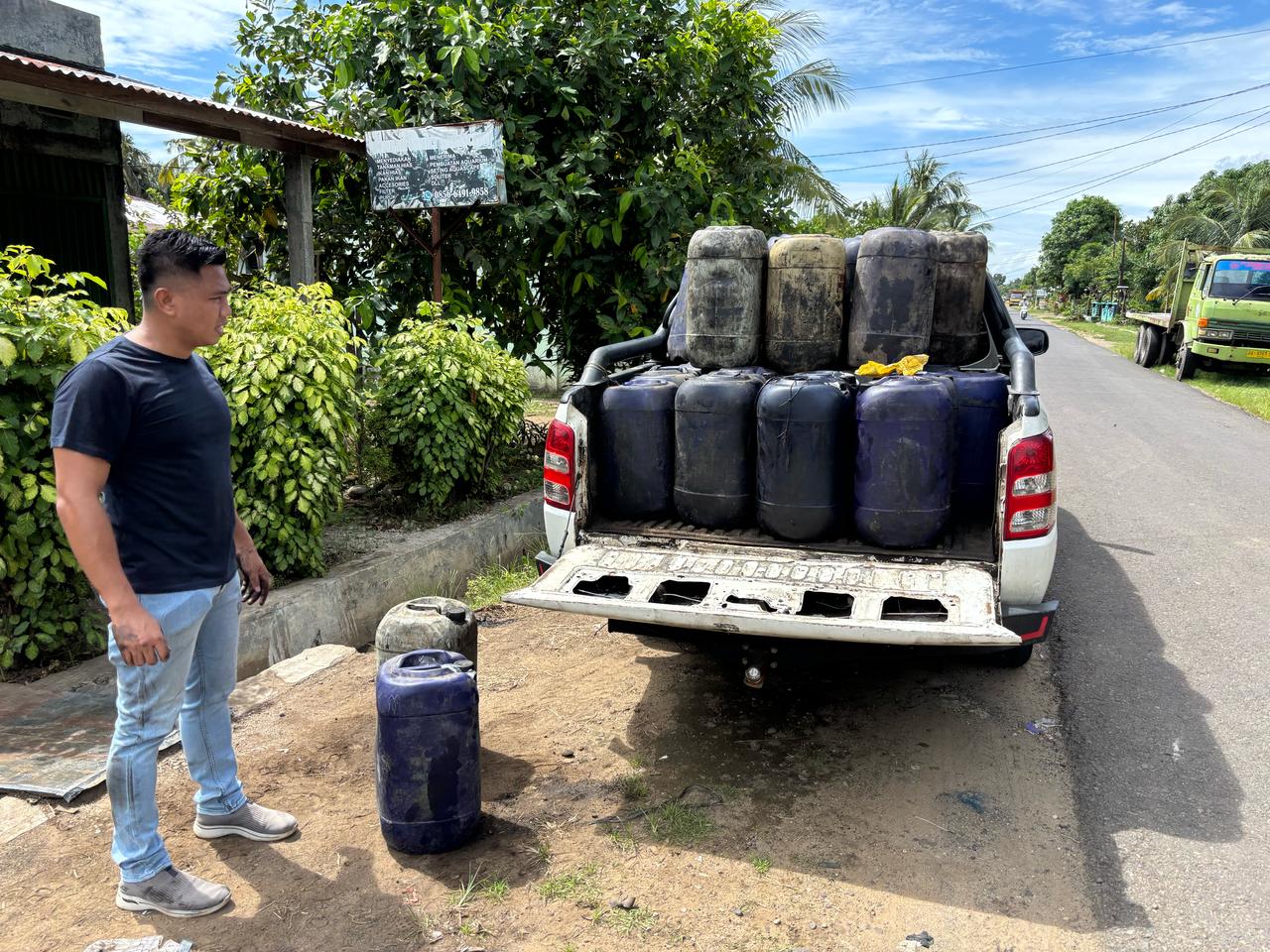 Polda Bengkulu Amankan Pelaku Penimbun BBM Subsidi, 600 Liter Solar Berhasil Diamankan