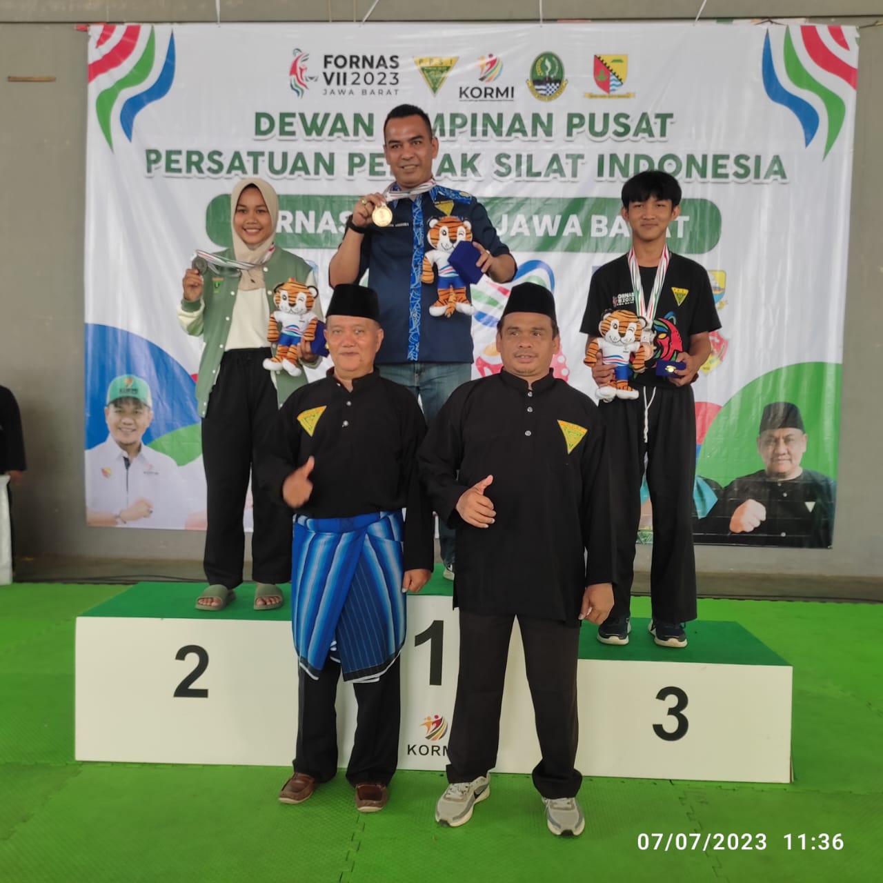 BIKIN BANGGA! Atlet Inorga PPSI Rejang Lebong Sabel Medali Emas Fornas VII di Bandung