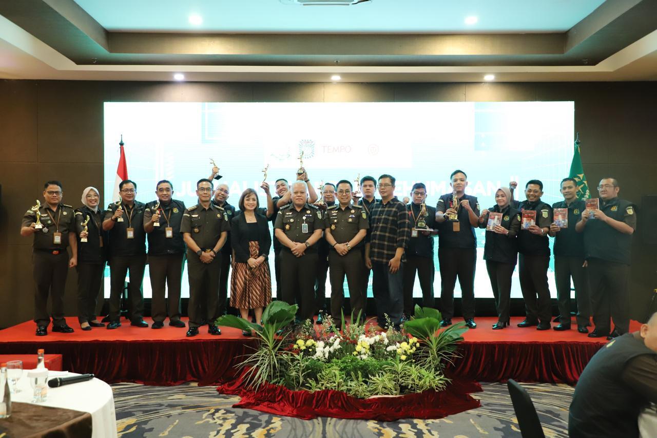 Kejaksaan Tinggi Bengkulu Raih Penghargaan di Penutupan Workshop Kehumasan