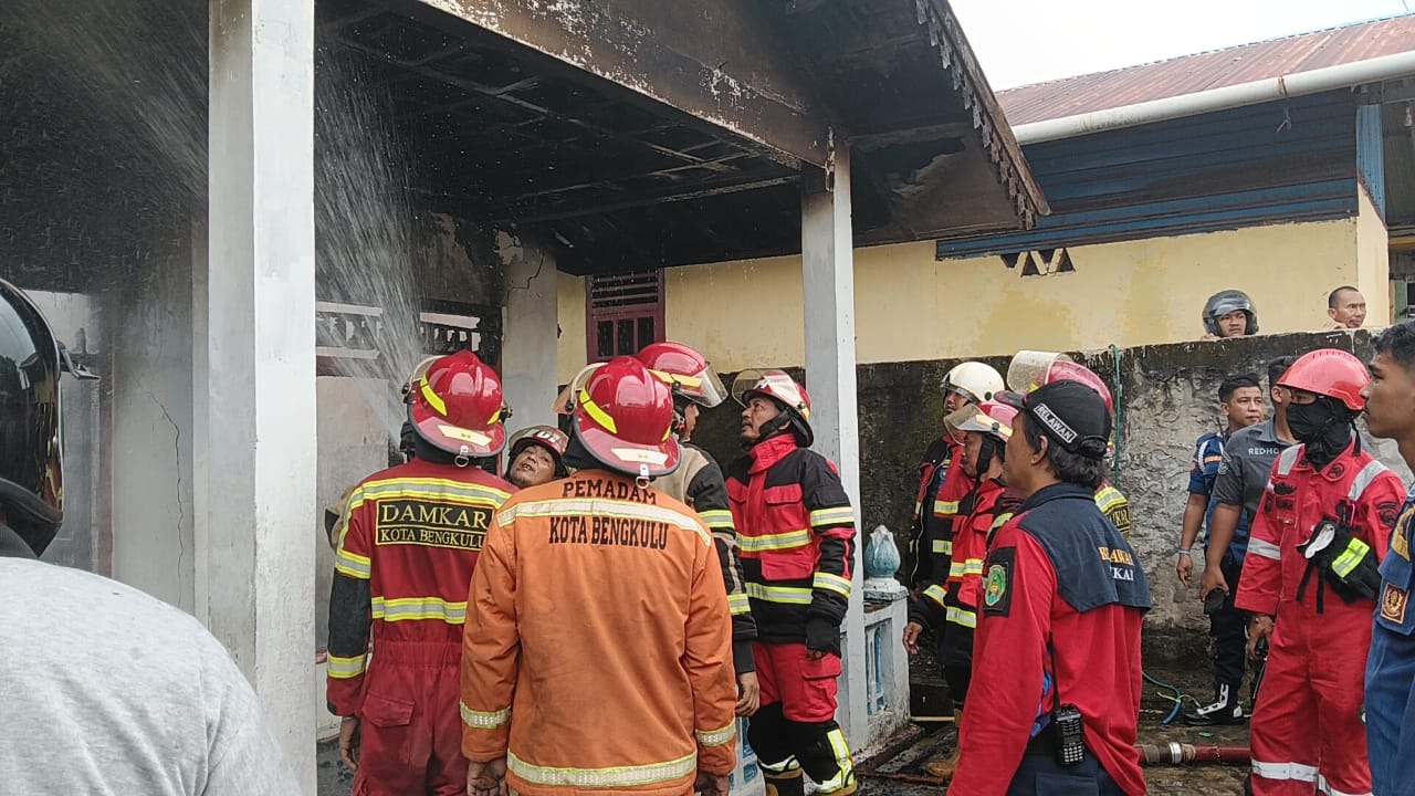 Api Hanguskan Rumah Warga Penurunan, Kepala Damkar: Diduga Anak Korban Membakar Kertas di Kamar