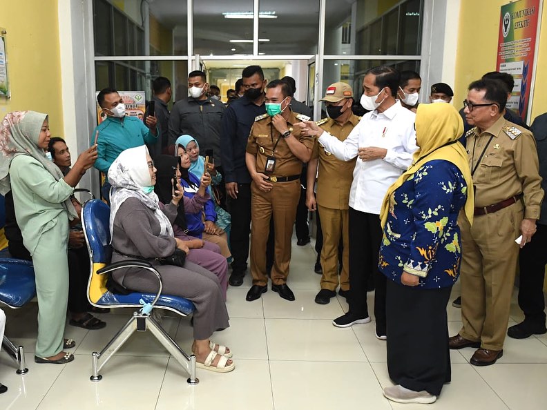 Presiden Jokowi Sambangi RSUD Kepahiang di Provinsi Bengkulu, Beri Bantuan Alat Operasi Katarak 