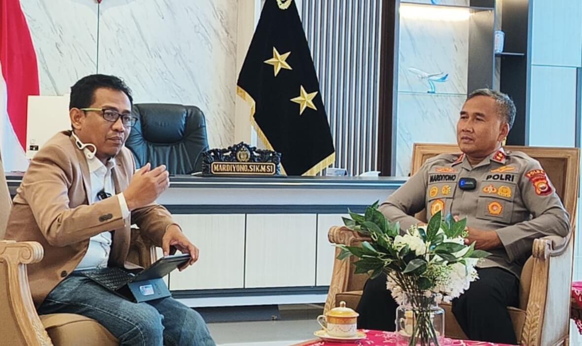 Dulu Menyapu Lantai Sebagai PRT, Anak Tukang Bubur di Blora Ini Kini Jadi Jenderal Kakorbinmas Polri