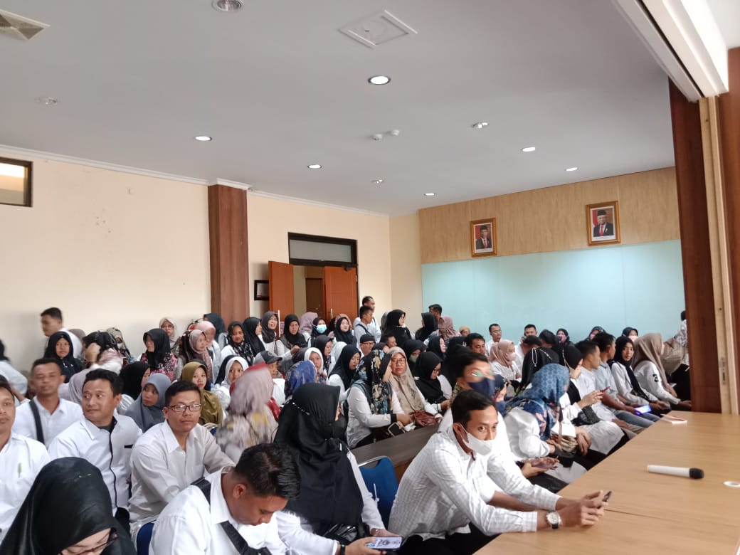 Pemprov Bengkulu Larang Sekolah Rekrut Honorer Baru, Edwar Samsi Bilang Begini
