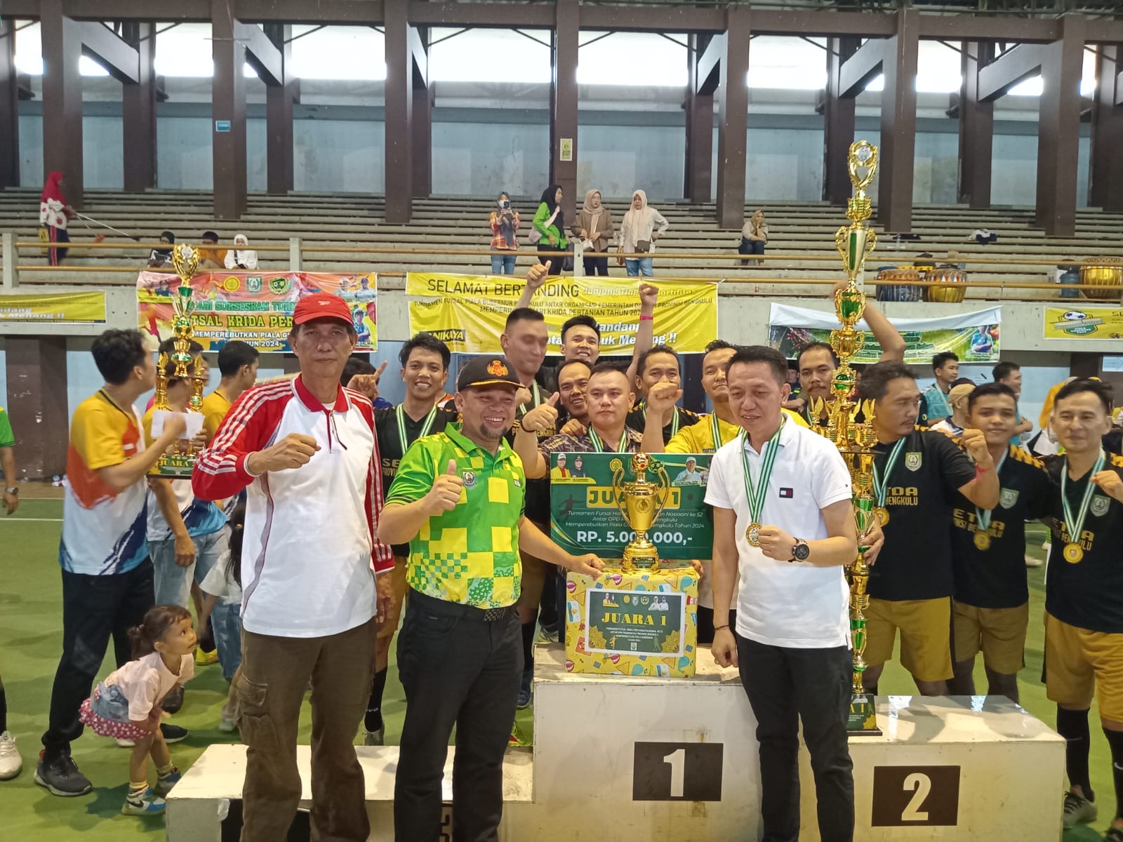 Selamat! Sekretariat Pemprov Juara Turnamen Futsal Antar OPD Piala Gubernur Bengkulu 2024