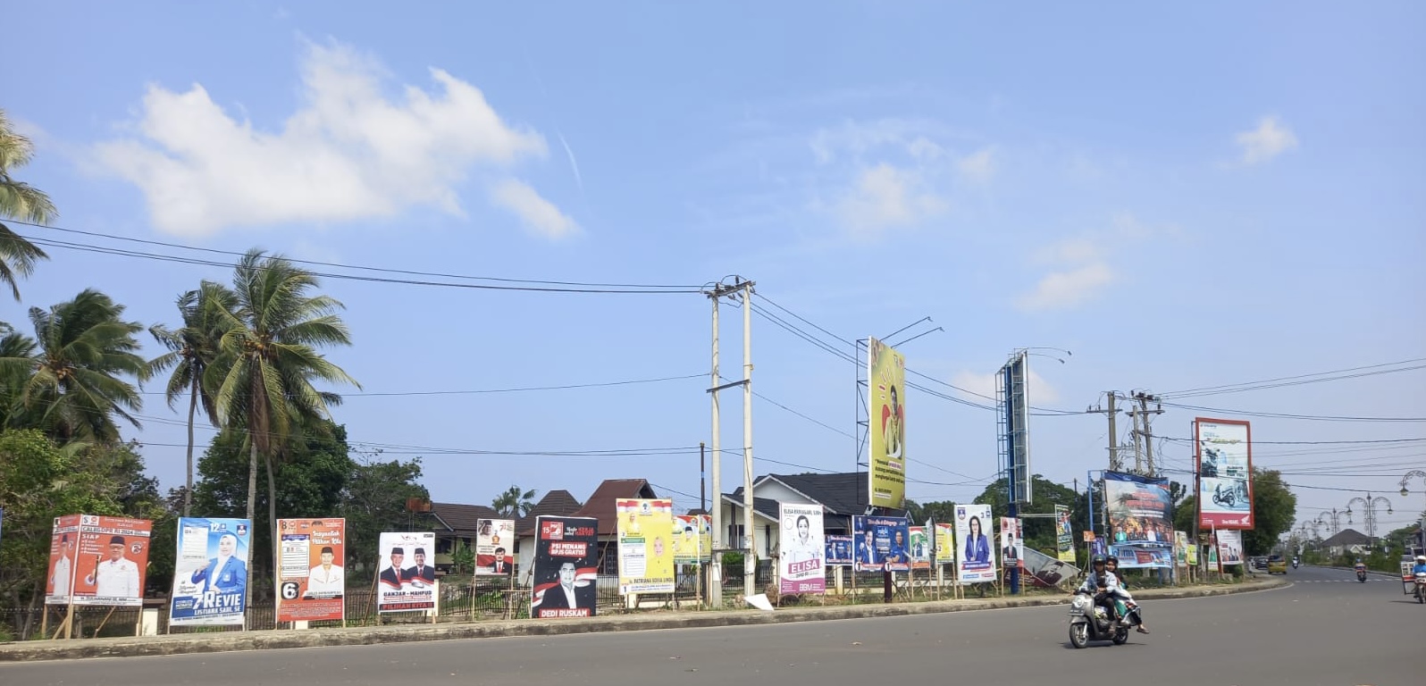 Bawaslu Temukan Alat Peraga Sosialisasi Tak Sesuai PKPU, Kota Bengkulu Terbanyak