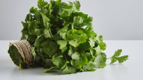 4 Cara Mendapatkan Manfaat Maksimal dari Daun Ketumbar, Simak di Sini!