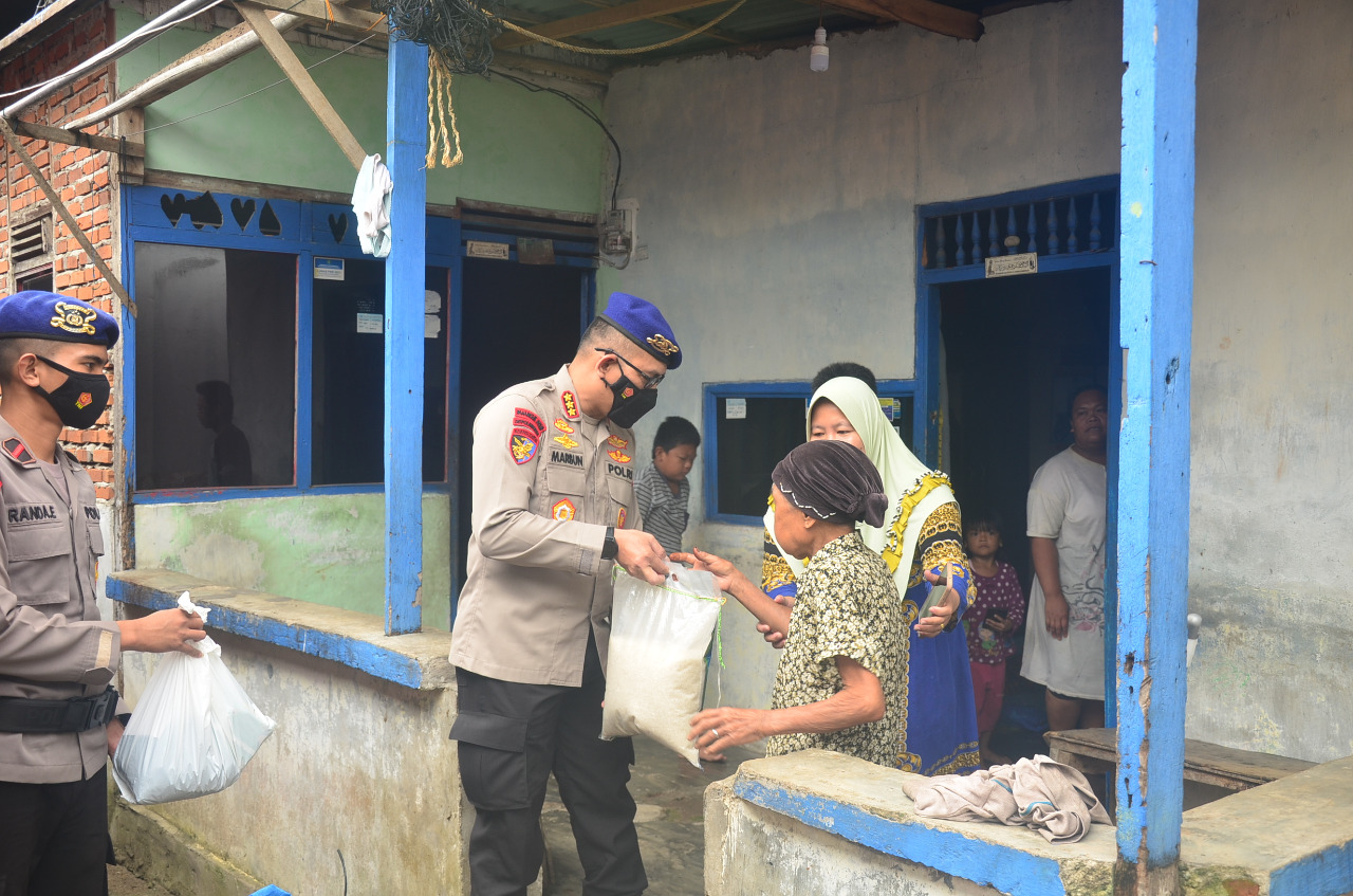 Polair Polda Bengkulu Salurkan 150 Paket Sembako 