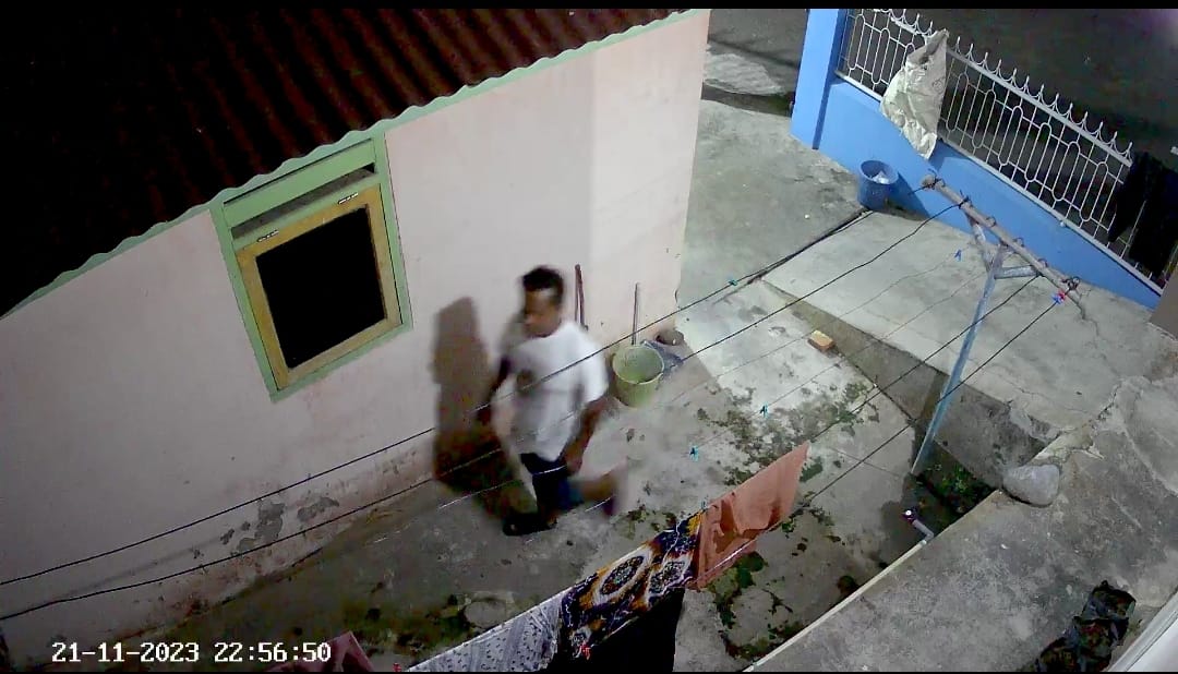 VIRAL Pria di Bengkulu Terekam CCTV, Curi dan Cium Celana Dalam Wanita di Kosan