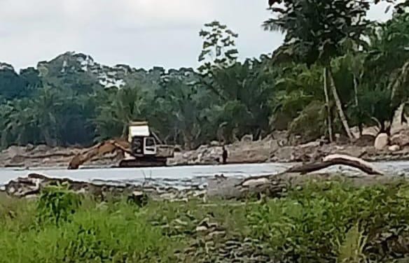 Tolak Tambang Galian C Baru di Sungai Penarik, Masyarakat Adat Surati Gubernur Helmi Hasan