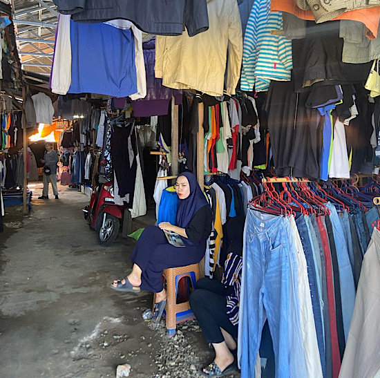 Pasar Panorama Mulai Dibangun Kembali, Pedagang Baju Bekas Sambut Harapan Baru