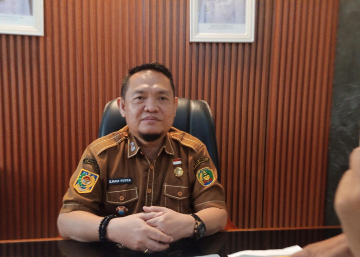Dikbud Kota Bengkulu Tegaskan SD dan SMP Dilarang Jual Seragam ke Siswa Baru