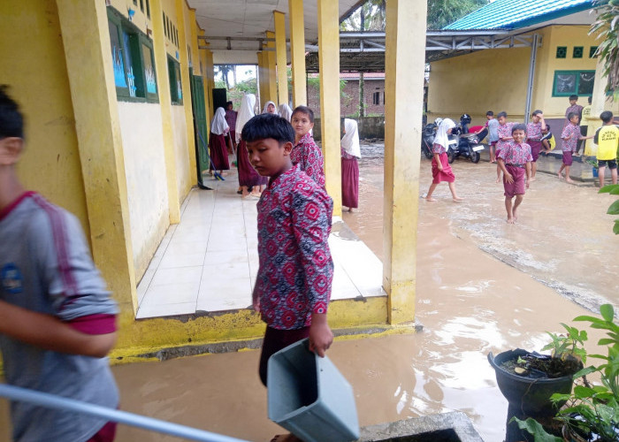 Terdampak Banjir, Proses Belajar Mengajar di SDN 41 Kaur Ditiadakan