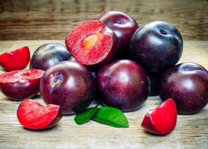 Ketahui Sederet Efek Samping Konsumsi Buah Plum Berlebihan, Salah Satunya Picu Alergi
