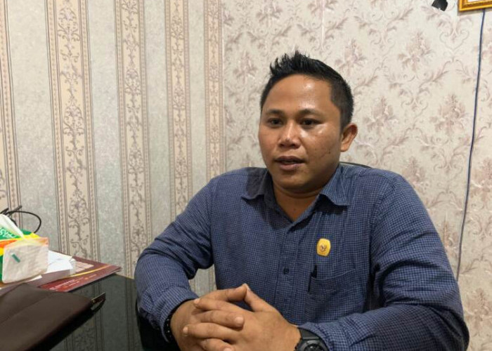 Pilkada Seluma 2024: Erjon Gunakan Hak Pilih di Seluma, Teddy Rahman di Jakarta