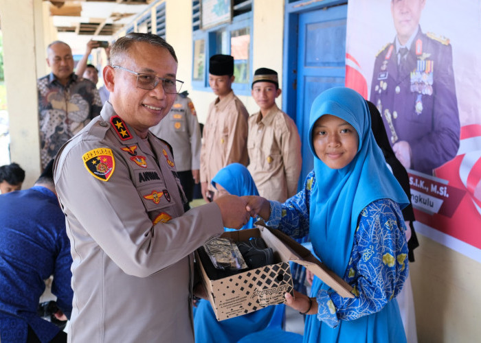 Peduli Pendidikan dan Kesehatan Anak, Polda Bengkulu Gelar Makan Gratis dan Resmikan Fasilitas Sekolah