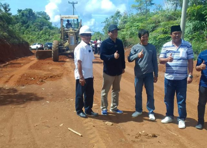 Dampingi Titik Nol Pengerasan Jalan Padang Capo, Jonaidi SP Tegaskan Bahwa Janji Merupakan Komitmen 